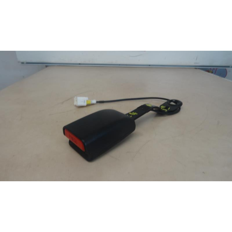 Attache ceinture avant gauche CITROEN C4 PICASSO PHASE 1 d’occasion