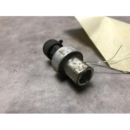 Pressostat de climatisation RENAULT CLIO 3 PHASE 2 d’occasion