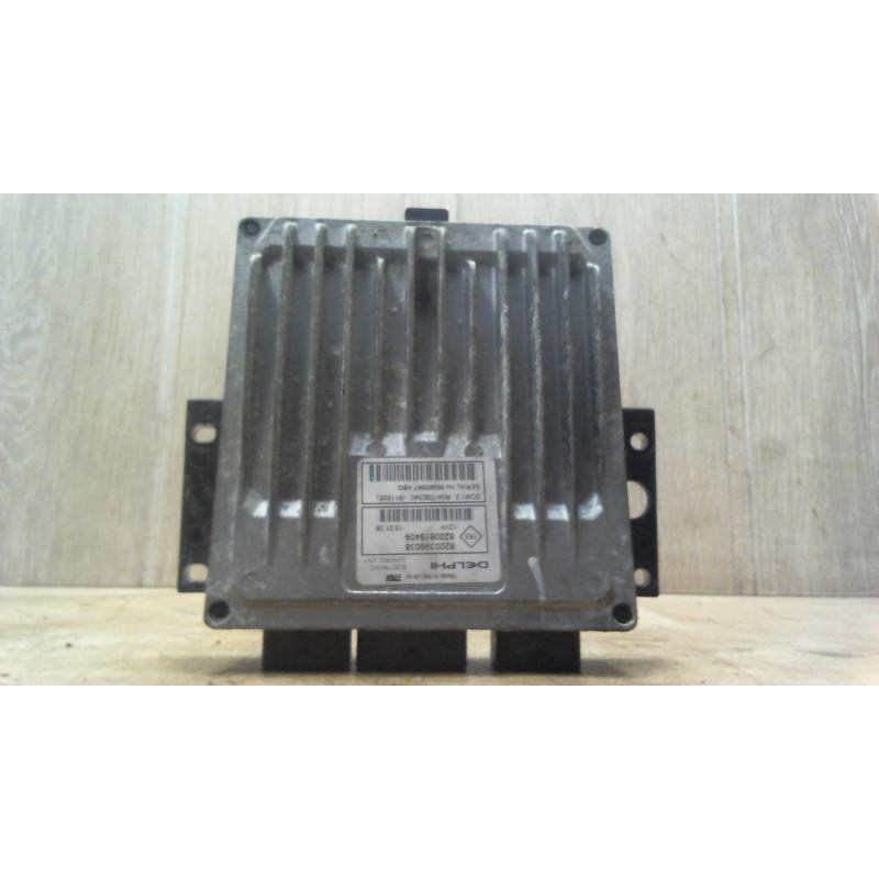 Calculateur moteur RENAULT CLIO 3 PHASE 1 d’occasion