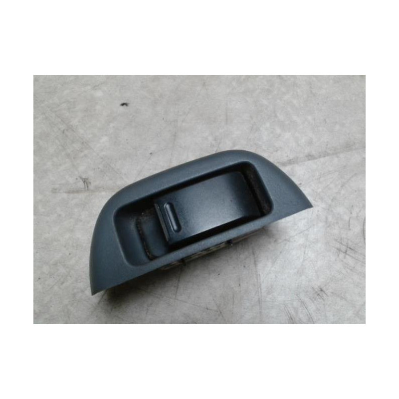 Interrupteur de leve vitre avant gauche CITROEN C1 1 PHASE 1 d’occasion