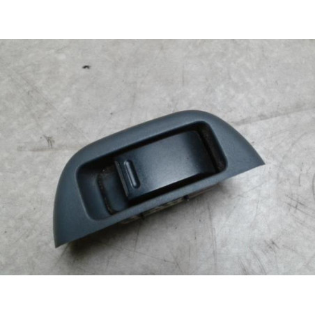 Interrupteur de leve vitre avant gauche CITROEN C1 1 PHASE 1 d’occasion