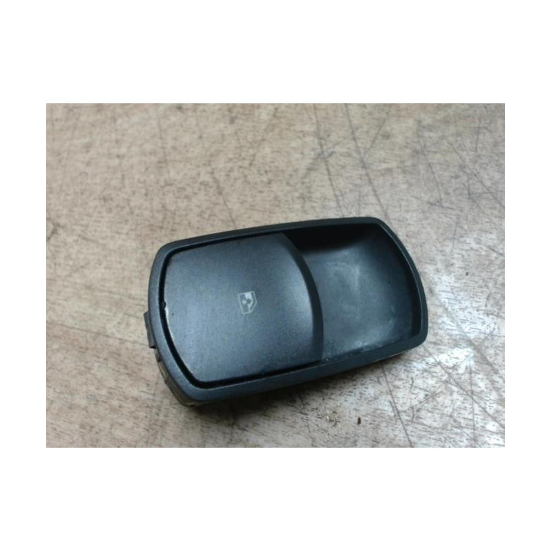 Interrupteur de leve vitre avant droit OPEL CORSA D PHASE 1 d’occasion