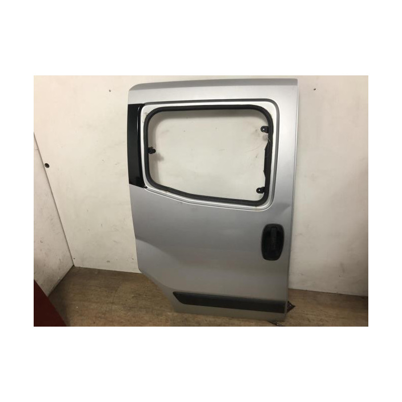 Porte de coffre droit CITROEN NEMO d’occasion