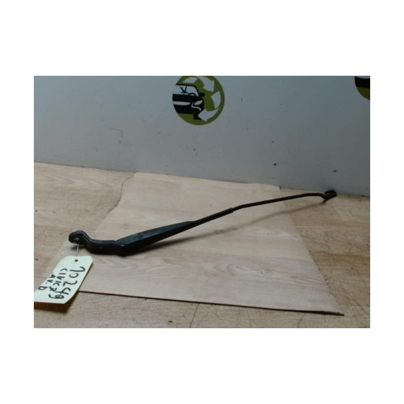 Bras essuie glace avant droit HONDA CIVIC 7 PHASE 1 d’occasion