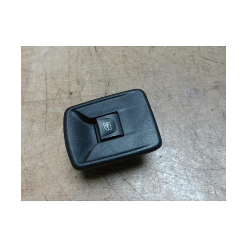Interrupteur de leve vitre avant droit DACIA SANDERO 2 PHASE 2 d’occasion