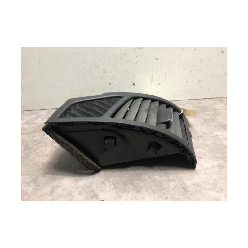 Aerateur tableau de bord avant droit BMW SERIE 1 E87 PHASE 2 d’occasion