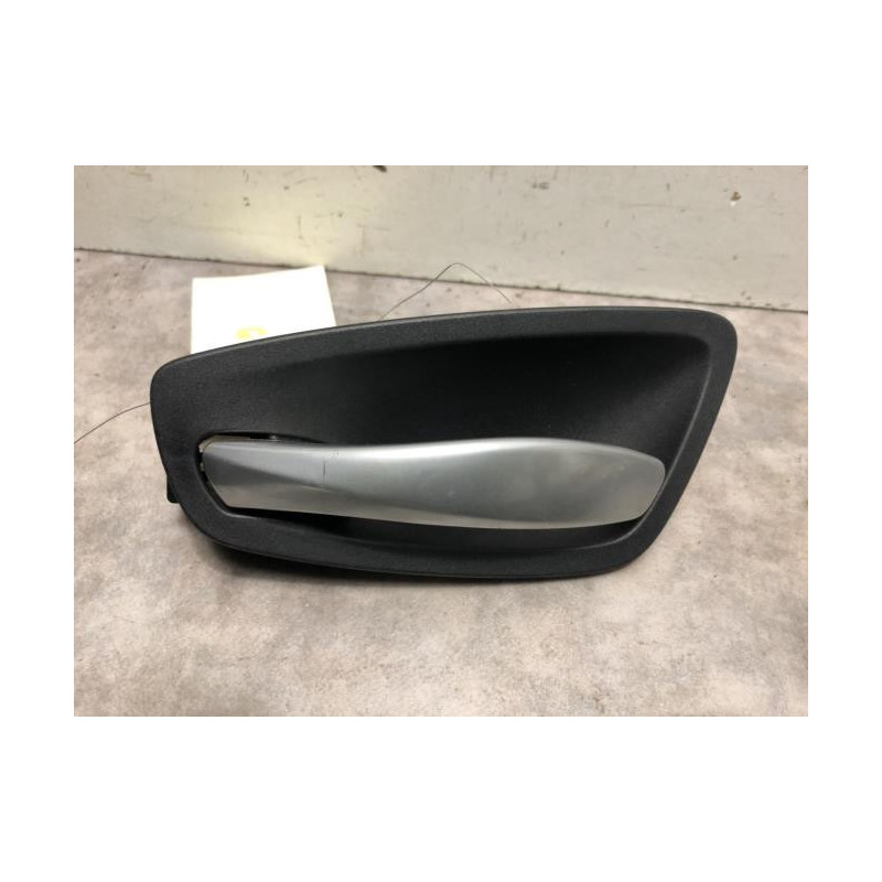 Poignee interieur arriere gauche BMW SERIE 1 E87 PHASE 2 d’occasion