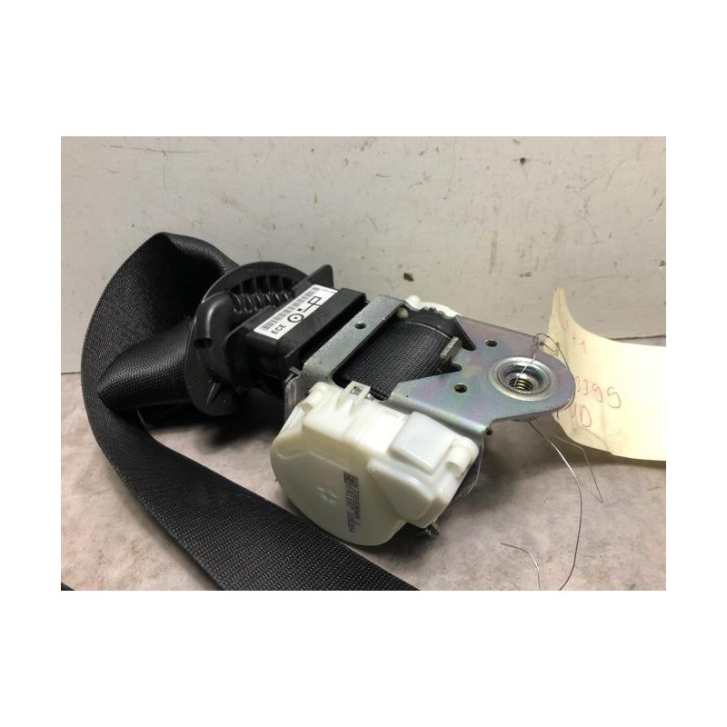 Ceinture avant droit BMW SERIE 1 E87 PHASE 2 d’occasion