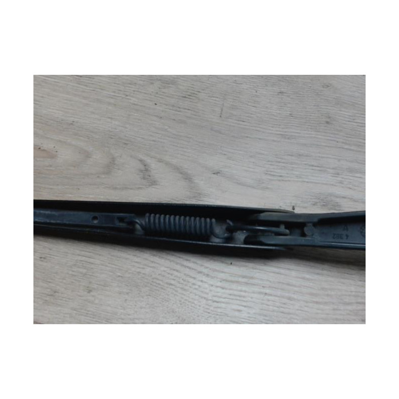 Bras essuie glace avant droit SKODA FABIA 1 PHASE 1 d’occasion