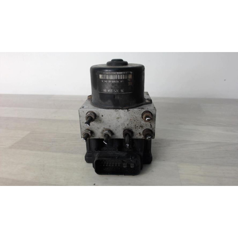 Bloc ABS (freins anti-blocage) PEUGEOT 206 PHASE 1 d’occasion