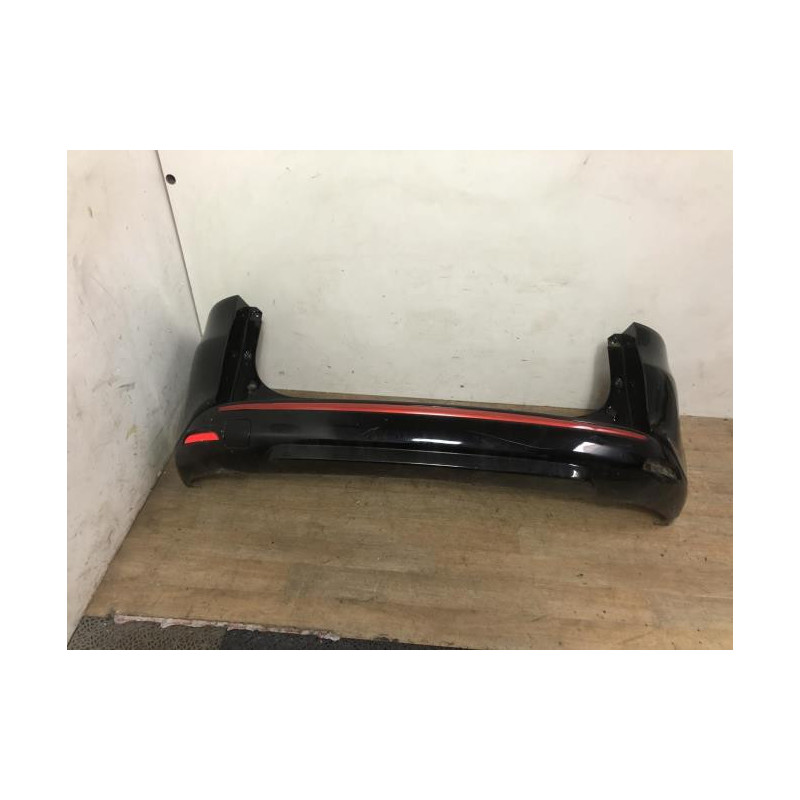 Pare choc arriere RENAULT CLIO 4 PHASE 1 BREAK d’occasion