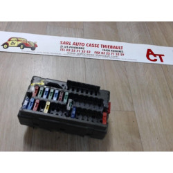 Porte fusible PEUGEOT  d’occasion