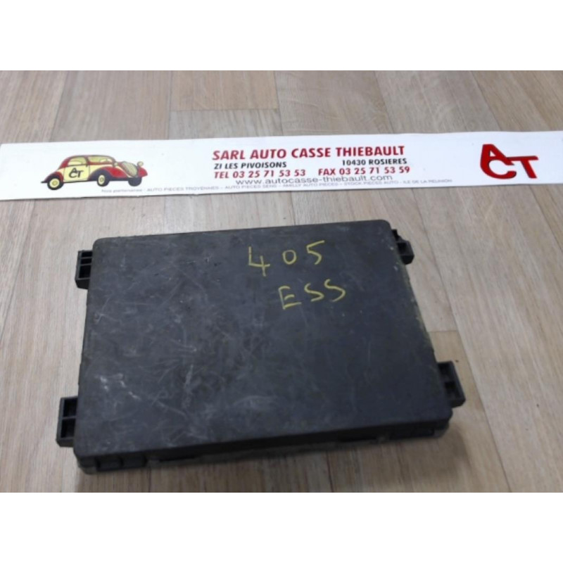 Porte fusible PEUGEOT 405 PHASE 1 d’occasion
