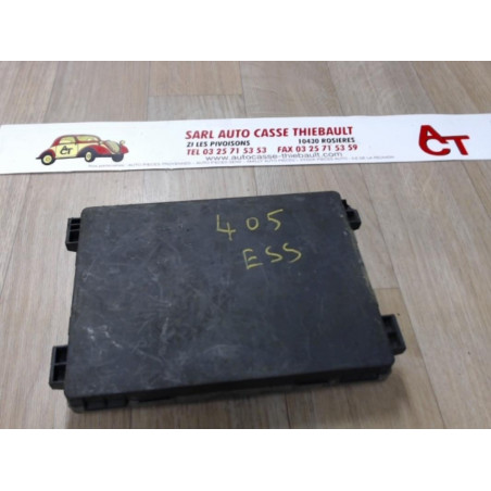 Porte fusible PEUGEOT 405 PHASE 1 d’occasion