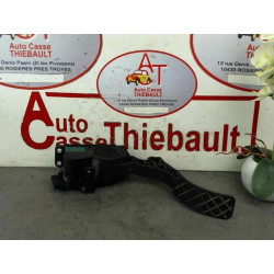 Pedalier d'accelerateur VOLKSWAGEN POLO IV (9N3) PHASE 2 d’occasion