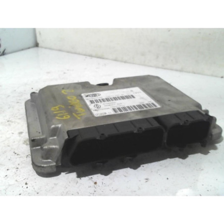 Calculateur moteur RENAULT TWINGO 1 PHASE 3 d’occasion