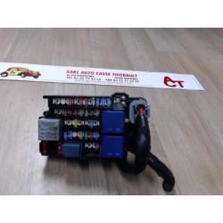 Porte fusible RENAULT  d’occasion