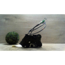 Serrure avant droit TOYOTA YARIS 2 PHASE 1 d’occasion