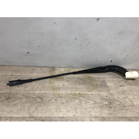 Bras essuie glace avant droit MERCEDES CLASSE A 169 PHASE 1 d’occasion