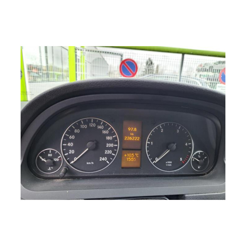 Bras essuie glace avant droit MERCEDES CLASSE A 169 PHASE 1 d’occasion