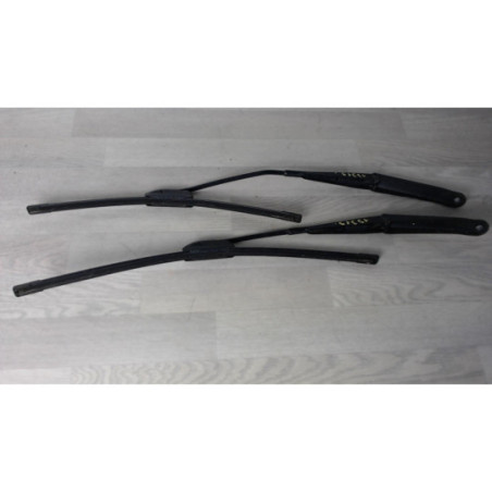 Bras essuie glace avant FIAT PUNTO 2 PHASE 2 d’occasion