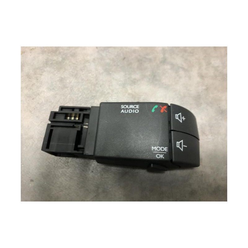Commande autoradio DACIA DOKKER PHASE 1 d’occasion