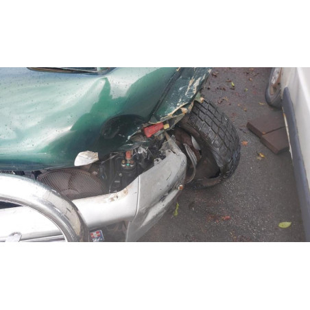 Poignee d'ouverture de capot MITSUBISHI L 200 2 d’occasion