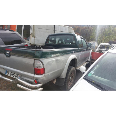 Poignee d'ouverture de capot MITSUBISHI L 200 2 d’occasion