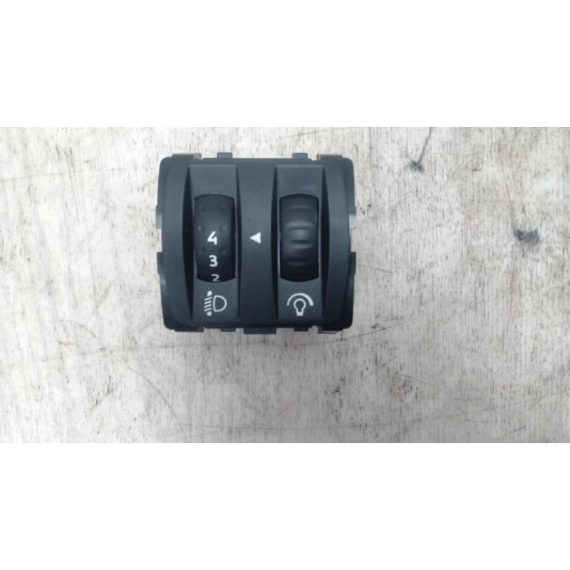 Commande de reglage hauteur de phare RENAULT CLIO 4 PHASE 1 d’occasion