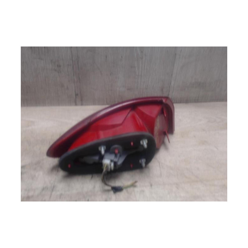 Feu arriere principal droit (feux) ALFA ROMEO 147 PHASE 2 d’occasion