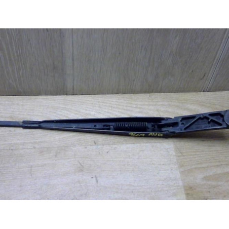 Bras essuie glace avant droit SKODA OCTAVIA 2 PHASE 1 d’occasion