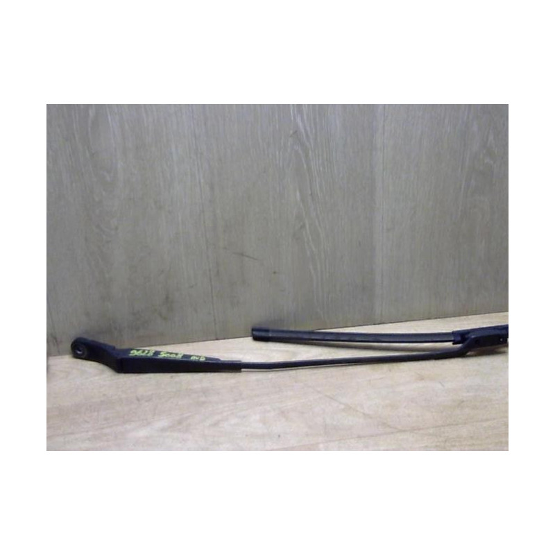 Bras essuie glace avant droit PEUGEOT 5008 1 PHASE 1 d’occasion