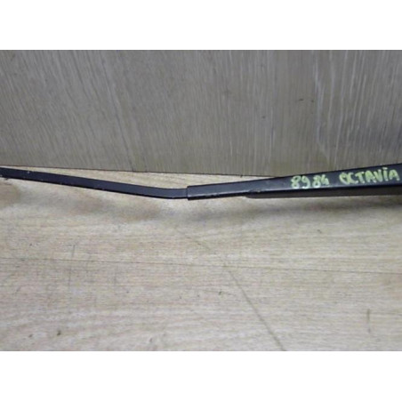 Bras essuie glace avant droit SKODA OCTAVIA 1 PHASE 2 d’occasion