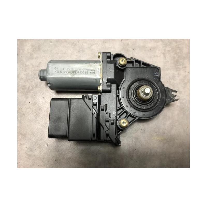 Moteur leve vitre arriere droit VOLKSWAGEN PASSAT 4 PHASE 2 d’occasion