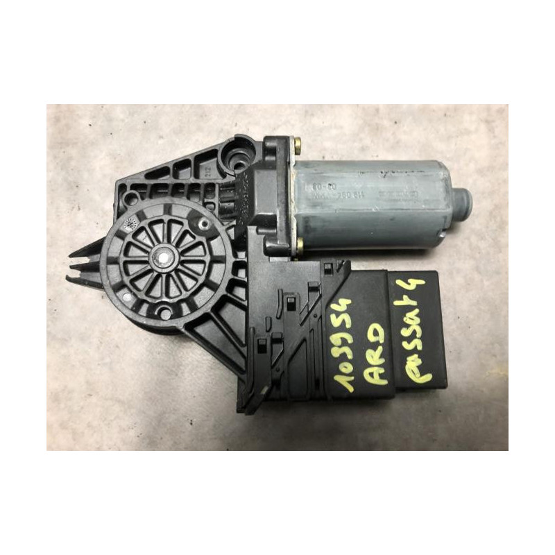 Moteur leve vitre arriere droit VOLKSWAGEN PASSAT 4 PHASE 2 d’occasion