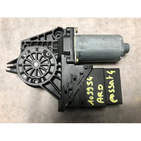 Moteur leve vitre arriere droit VOLKSWAGEN PASSAT 4 PHASE 2 d’occasion