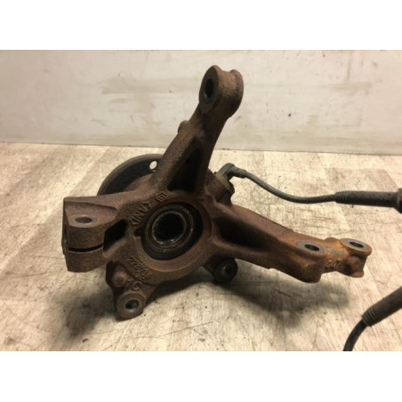 Fusee avant gauche DACIA SANDERO 2 PHASE 1 d’occasion