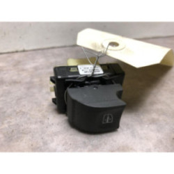 Interrupteur de leve vitre arriere droit RENAULT CLIO 4 PHASE 2 d’occasion