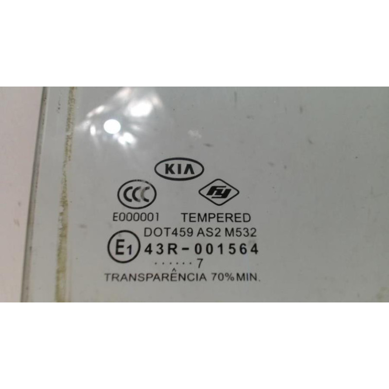 Vitre arriere droit KIA PICANTO 1 PHASE 1 d’occasion