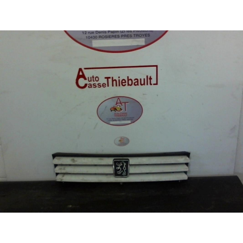 Calandre PEUGEOT 309 II d’occasion