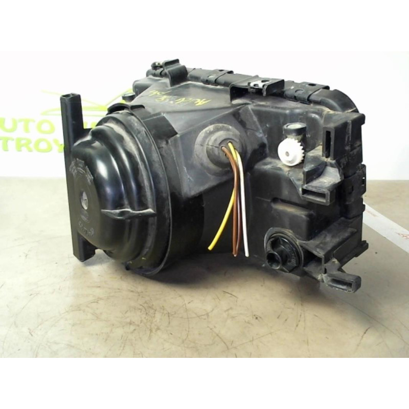 Optique avant principal droit (feux)(phare) AUDI 80 3 PHASE 1 d’occasion