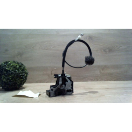 Serrure avant droit RENAULT CLIO 2 PHASE 2 d’occasion