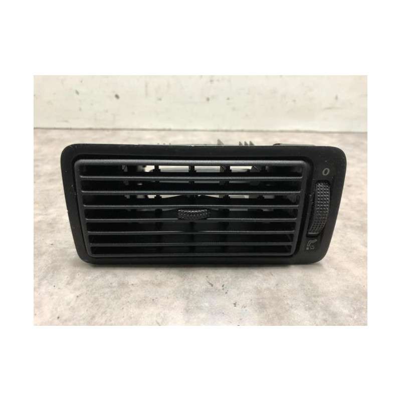Aerateur tableau de bord avant droit VOLKSWAGEN GOLF 4 d’occasion