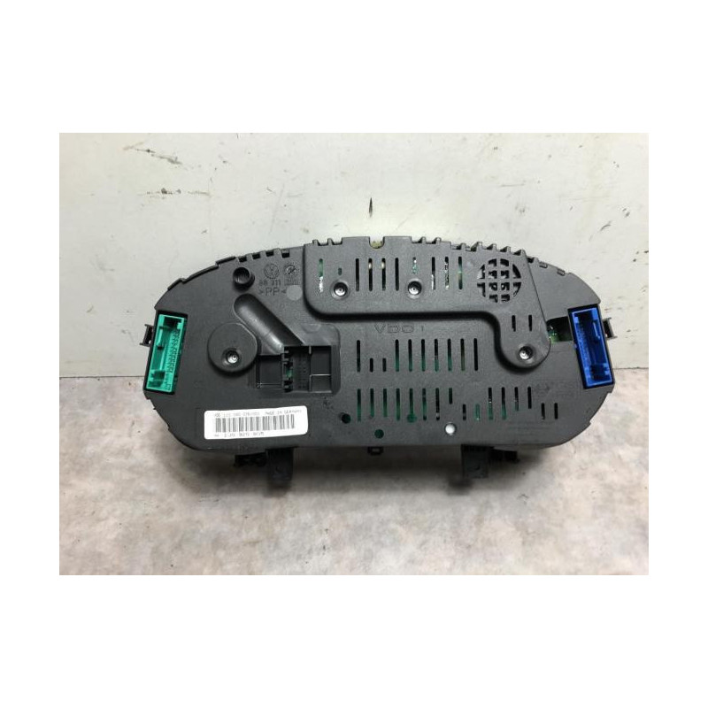 Compteur VOLKSWAGEN GOLF 4 d’occasion