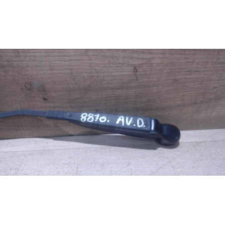 Bras essuie glace avant droit RENAULT KANGOO 1 PHASE 2 d’occasion