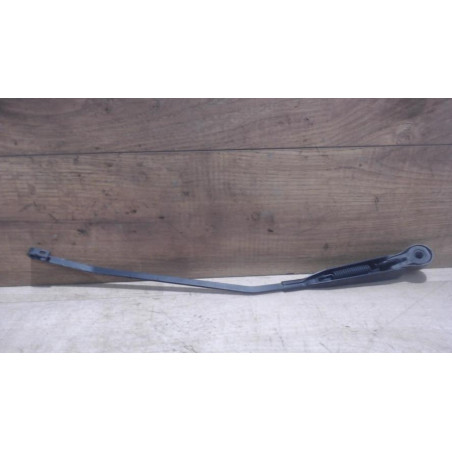 Bras essuie glace avant droit RENAULT KANGOO 1 PHASE 2 d’occasion
