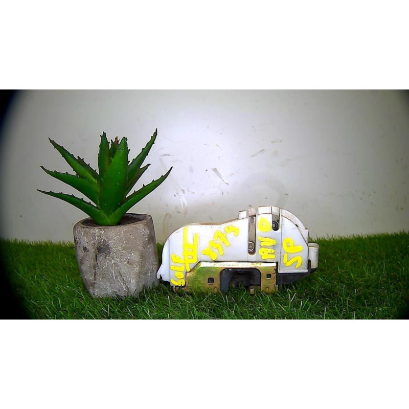 Serrure avant droit VOLKSWAGEN GOLF 3 d’occasion