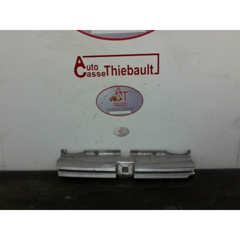 Calandre PEUGEOT 605 PHASE 1 d’occasion