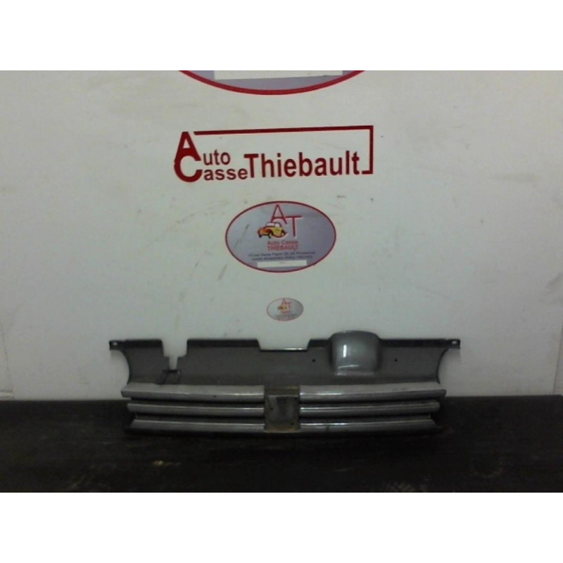 Calandre PEUGEOT 405 PHASE 2 d’occasion
