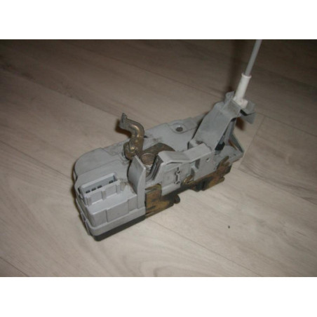 Serrure arriere gauche PEUGEOT 307 PHASE 1 d’occasion